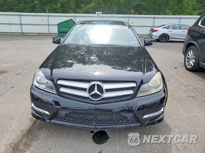 Piąte zdjęcie samochodu w środku: 2013 MERCEDES-BENZ C 250 VIN:WDDGJ4HB4DF966692 - miniatura