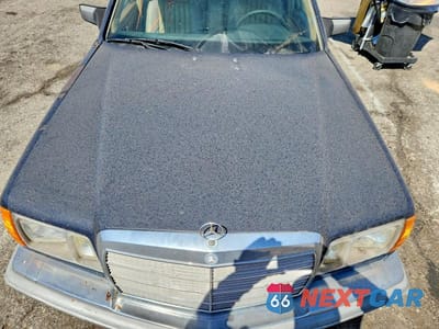 Zdjęcie 11 z 12 samochodu: 1984 MERCEDES-BENZ 300 SD VIN:WDBCB20A2EA059014 - miniatura