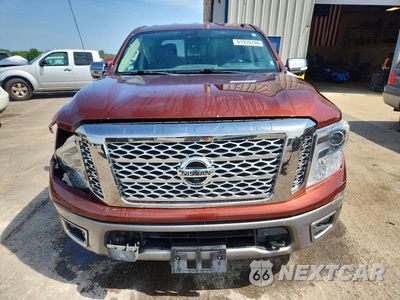 Piąte zdjęcie samochodu w środku: 2017 NISSAN TITAN PLATINUM RESERVE VIN:1N6AA1E60HN520893 - miniatura
