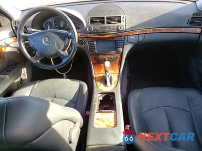 Zdjęcie 8 z 12 samochodu: 2005 MERCEDES-BENZ E 320 VIN:WDBUF65J55A669496 - miniatura
