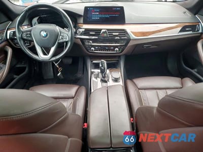 Zdjęcie 8 z 12 samochodu: 2018 BMW 530 XI VIN:WBAJA7C55JWC75668 - miniatura