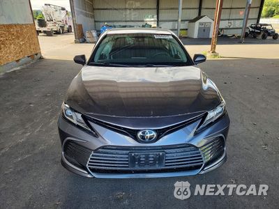 Piąte zdjęcie samochodu w środku: 2023 TOYOTA CAMRY LE VIN:4T1C11AK8PU808384 - miniatura