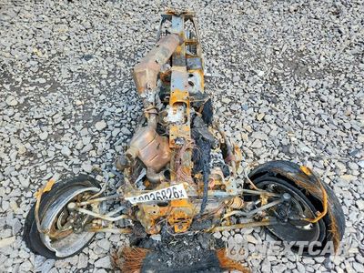Piąte zdjęcie samochodu w środku: 2013 CAN-AM SPYDER ROADSTER RS VIN:2BXNABC16DV000560 - miniatura