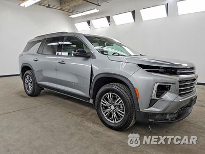 Czwarte zdjęcie samochodu z boku: 2025 CHEVROLET TRAVERSE LT VIN:1GNEVGRS5SJ290406 - miniatura
