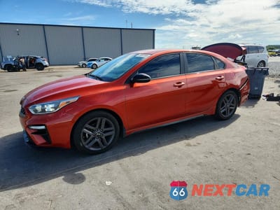 2021 KIA FORTE GT LINE 3KPF34AD8ME320612 - główne zdjęcie licytacji z USA - miniatura