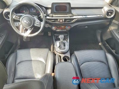 Zdjęcie 8 z 13 samochodu: 2019 KIA FORTE EX VIN:3KPF54AD7KE037481 - miniatura