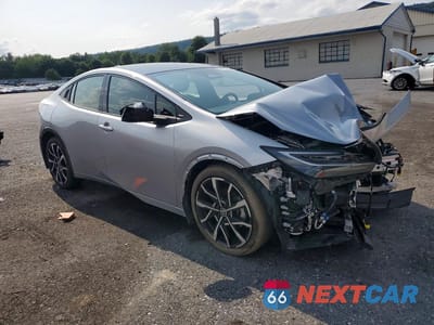 Czwarte zdjęcie samochodu z boku: 2025 TOYOTA PRIUS VIN:JTDACACUXS3040264 - miniatura