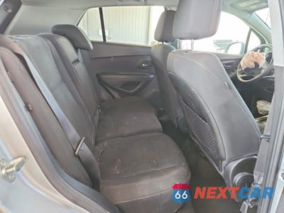 Zdjęcie 10 z 12 samochodu: 2019 CHEVROLET TRAX LS VIN:3GNCJKSB9KL261144 - miniatura