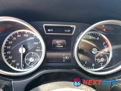 Zdjęcie 9 z 13 samochodu: 2014 MERCEDES-BENZ GL 550 4MATIC VIN:4JGDF7DE8EA400822 - miniatura