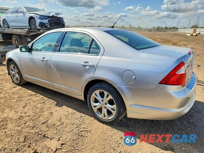 Drugie zdjęcie samochodu z przodu: 2012 FORD FUSION SE VIN:3FAHP0HA8CR435127 - miniatura