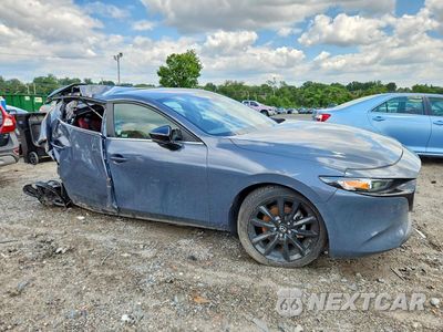 Czwarte zdjęcie samochodu z boku: 2026 MAZDA 3 PREFERRED VIN:JM1BPBLL7T1854049 - miniatura