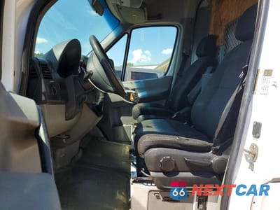 Zdjęcie 7 z 13 samochodu: 2015 MERCEDES-BENZ SPRINTER 2500 VIN:WD3PE8DC9F5991269 - miniatura