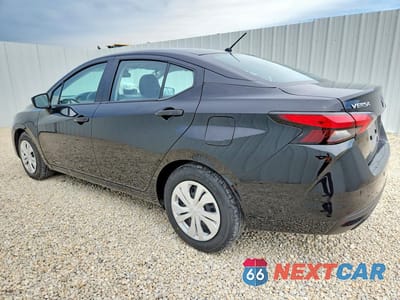 Drugie zdjęcie samochodu z przodu: 2025 NISSAN VERSA S VIN:3N1CN8DV8SL840281 - miniatura