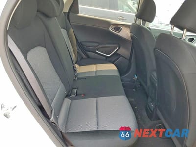 Zdjęcie 10 z 12 samochodu: 2023 KIA SOUL S VIN:KNDJ23AU4P7208255 - miniatura