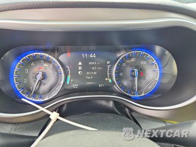 Zdjęcie 9 z 13 samochodu: 2018 CHRYSLER PACIFICA LIMITED VIN:2C4RC1GG2JR276095 - miniatura