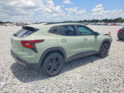 Trzecie zdjęcie samochodu z tyłu: 2024 CHEVROLET TRAX ACTIV VIN:KL77LKE21RC198222 - miniatura