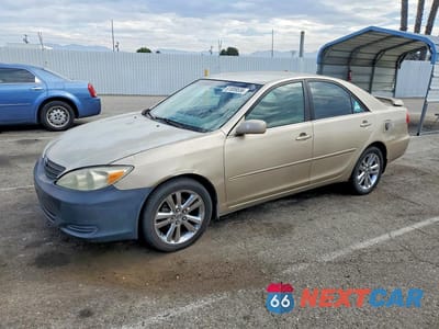 2004 TOYOTA CAMRY LE 4T1BE32K64U863731 - główne zdjęcie licytacji z USA - miniatura