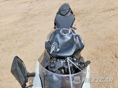 Piąte zdjęcie samochodu w środku: 2026 KAWASAKI ZX636 K VIN:JKBZXJJ1XTA041451 - miniatura