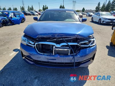 Piąte zdjęcie samochodu w środku: 2023 BMW 530E VIN:WBA13AG00PCL98372 - miniatura