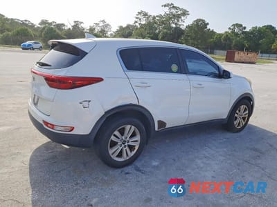 Trzecie zdjęcie samochodu z tyłu: 2017 KIA SPORTAGE LX VIN:KNDPM3AC2H7108006 - miniatura