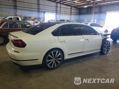 Trzecie zdjęcie samochodu z tyłu: 2018 VOLKSWAGEN PASSAT GT VIN:1VWJM7A33JC036840 - miniatura