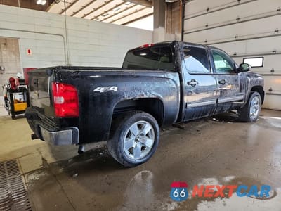 Trzecie zdjęcie samochodu z tyłu: 2011 CHEVROLET SILVERADO K1500 LTZ VIN:3GCPKTE37BG401301 - miniatura