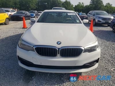 Piąte zdjęcie samochodu w środku: 2018 BMW 540 I VIN:WBAJE5C53JG918003 - miniatura