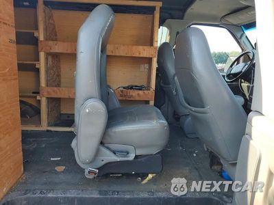 Zdjęcie 11 z 13 samochodu: 2007 FORD ECONOLINE E150 WAGON VIN:1FMNE11LX7DA70142 - miniatura