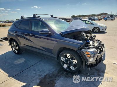 Czwarte zdjęcie samochodu z boku: 2024 HYUNDAI KONA SEL VIN:KM8HB3ABXRU140041 - miniatura