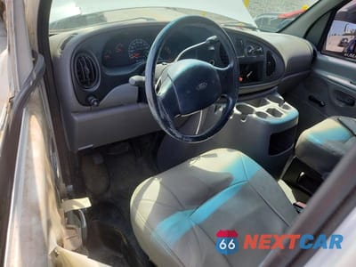 Zdjęcie 8 z 13 samochodu: 2000 FORD ECONOLINE E150 VAN VIN:1FTRE1427YHA35707 - miniatura