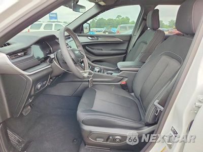 Zdjęcie 7 z 14 samochodu: 2025 JEEP GRAND CHEROKEE LAREDO VIN:1C4RJHAG6SC359501 - miniatura