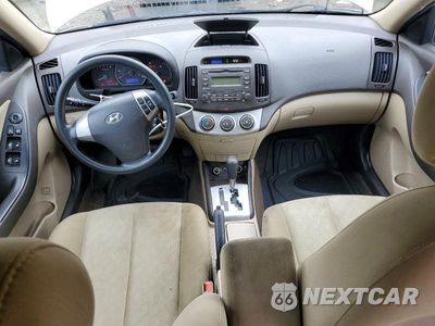 Zdjęcie 8 z 12 samochodu: 2010 HYUNDAI ELANTRA GLS VIN:KMHDU4AD8AU970490 - miniatura