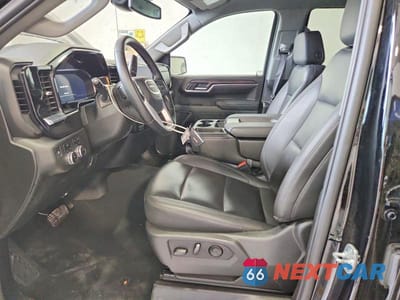 Zdjęcie 7 z 13 samochodu: 2025 GMC SIERRA K1500 SLT VIN:1GTUUDED9SZ233916 - miniatura