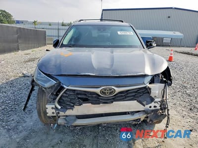Piąte zdjęcie samochodu w środku: 2020 TOYOTA HIGHLANDER L VIN:5TDCZRAH1LS026894 - miniatura