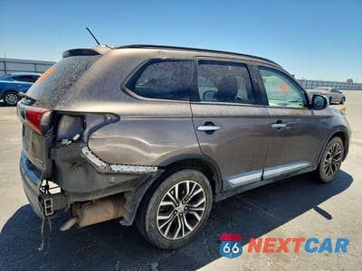 Trzecie zdjęcie samochodu z tyłu: 2016 MITSUBISHI OUTLANDER SE VIN:JA4AD3A34GZ007312 - miniatura