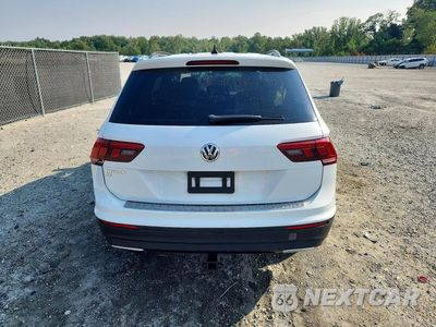 Zdjęcie 6 z 12 samochodu: 2020 VOLKSWAGEN TIGUAN VIN:3VV3B7AX1LM085431 - miniatura