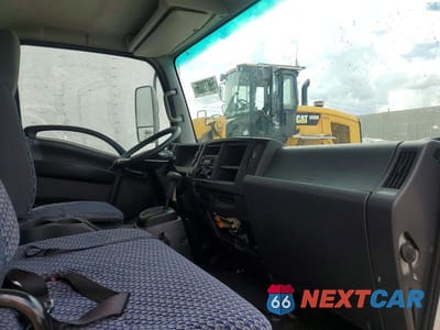 Zdjęcie 11 z 14 samochodu: 2023 ISUZU NPR HD VIN:54DC4W1D4PS204378 - miniatura