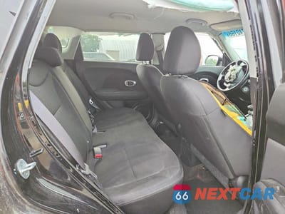 Zdjęcie 10 z 12 samochodu: 2015 KIA SOUL BASE VIN:KNDJN2A29F7151596 - miniatura