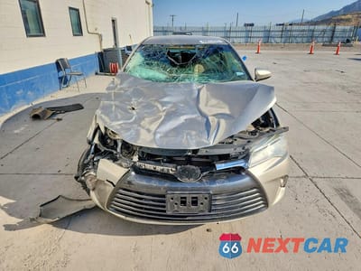 Piąte zdjęcie samochodu w środku: 2017 TOYOTA CAMRY HYBRID LE VIN:4T1BD1FK8HU201771 - miniatura