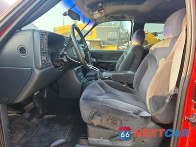Zdjęcie 7 z 12 samochodu: 2001 GMC NEW SIERRA K1500 VIN:2GTEK19T011359132 - miniatura