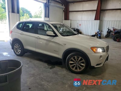 Czwarte zdjęcie samochodu z boku: 2014 BMW X3 XDRIVE28I VIN:5UXWX9C52E0D20642 - miniatura