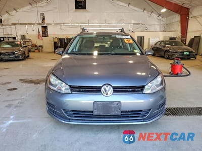 Piąte zdjęcie samochodu w środku: 2017 VOLKSWAGEN GOLF SPORTWAGEN S VIN:3VW017AU8HM512716 - miniatura