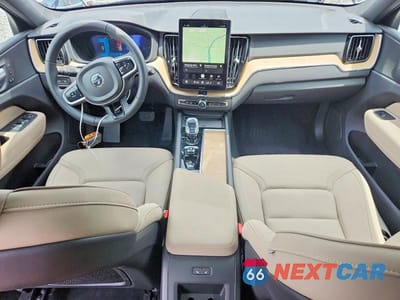 Zdjęcie 8 z 14 samochodu: 2026 VOLVO XC60 PLUS VIN:YV4H60RC0T1454162 - miniatura