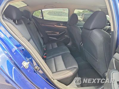 Zdjęcie 10 z 12 samochodu: 2017 NISSAN MAXIMA 3.5 S VIN:1N4AA6AP0HC420373 - miniatura