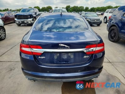Zdjęcie 6 z 12 samochodu: 2015 JAGUAR XF 3.0 SPORT VIN:SAJWA0F77F8U88175 - miniatura