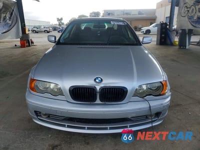 Piąte zdjęcie samochodu w środku: 2001 BMW 330 CI VIN:WBABN53471JU37492 - miniatura
