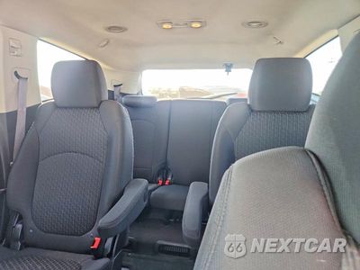 Zdjęcie 10 z 13 samochodu: 2011 CHEVROLET TRAVERSE LT VIN:1GNKRGED8BJ219196 - miniatura