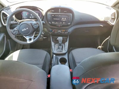 Zdjęcie 8 z 12 samochodu: 2023 KIA SOUL LX VIN:KNDJ23AU8P7875765 - miniatura