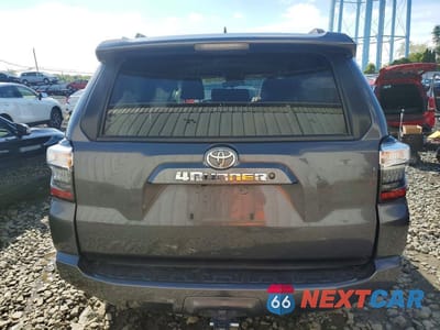 Zdjęcie 6 z 12 samochodu: 2021 TOYOTA 4RUNNER SR5 VIN:JTEEU5JR7M5238503 - miniatura