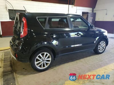 Trzecie zdjęcie samochodu z tyłu: 2019 KIA SOUL + VIN:KNDJP3A54K7913706 - miniatura